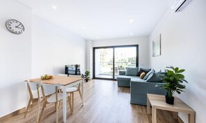 Living area - Apartments for 4 People (Portimão)