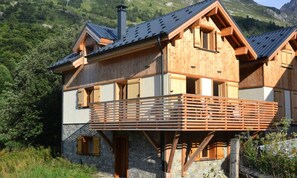 Exterior - Chalet for 12 People, 4, West-facing (Valloire)