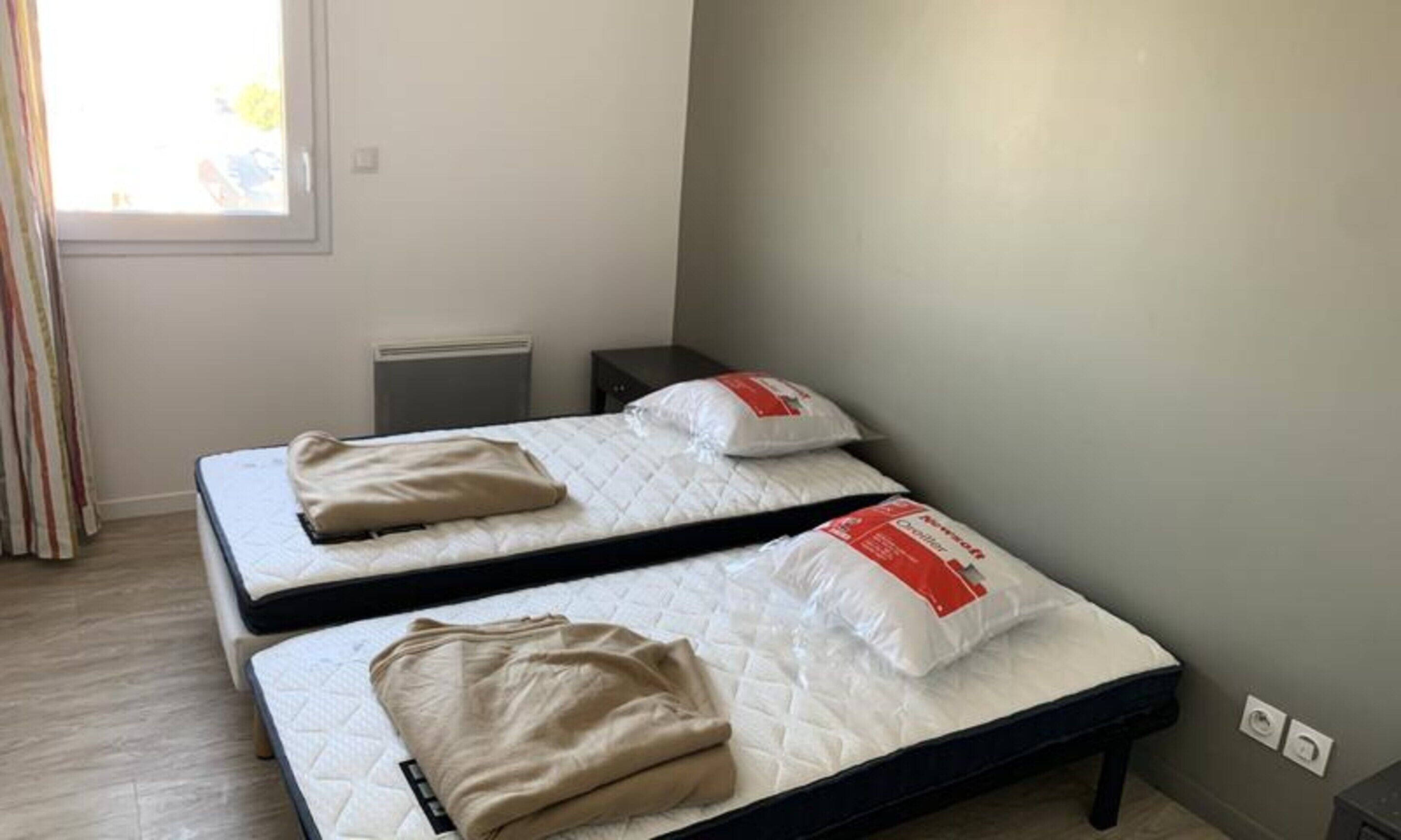 Apartment | Individually furnished, bed sheets