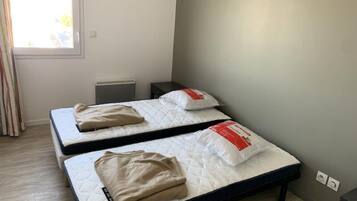 Apartment | Individually furnished, bed sheets