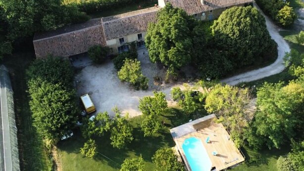 Exterior - Farmhouse in Provence With Pool & Jacuzzi (Althen-des-Paluds)
