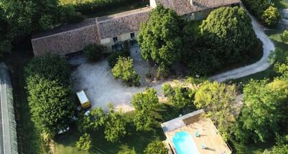 Farmhouse in Provence With Pool & Jacuzzi