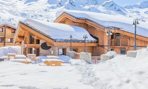 Esterni