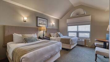 Doppia Classic, vista porto | Tende oscuranti, ferro/asse da stiro, Wi-Fi gratuito