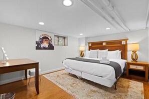 3 slaapkamers, een strijkplank/strijkijzer, wifi, beddengoed