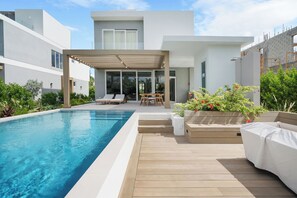 Outdoor pool - - BRAND NEW - Villa Grace Expectations, Beachwalk (Providenciales)