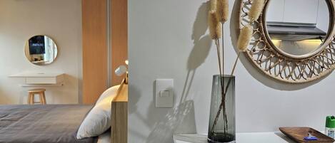 1 bedroom, desk, iron/ironing board, WiFi