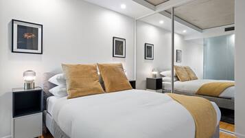 Apartment | 1 bedroom, iron/ironing board