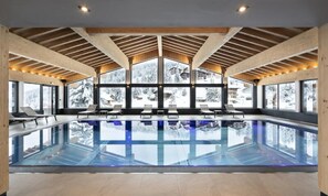 Outdoor pool, a heated pool - Apartment in Manigod With Ski-in/ski-out (Manigod)