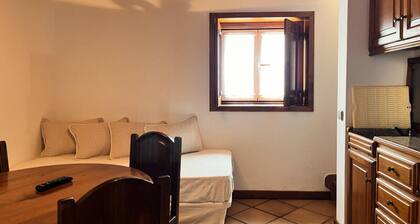 Nomad's Country - Cimo de Vila The Quiet Veranda