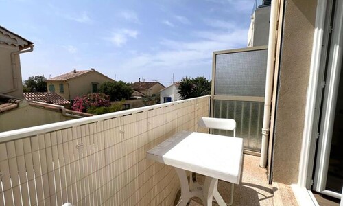 Air-conditioned Studio for 2 People, 50m From the Beach