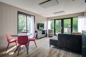 Dining - Modern Holiday Home on Dutch Coast With Garden (Julianadorp)