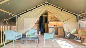 Unclassified image, 2 of 3, button - Safari Tent for 6 People (Kesteren)