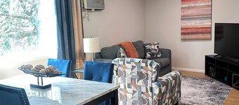 Delightful 3-bedroom apartment near SCSU with Wifi & AC in St. Cloud.