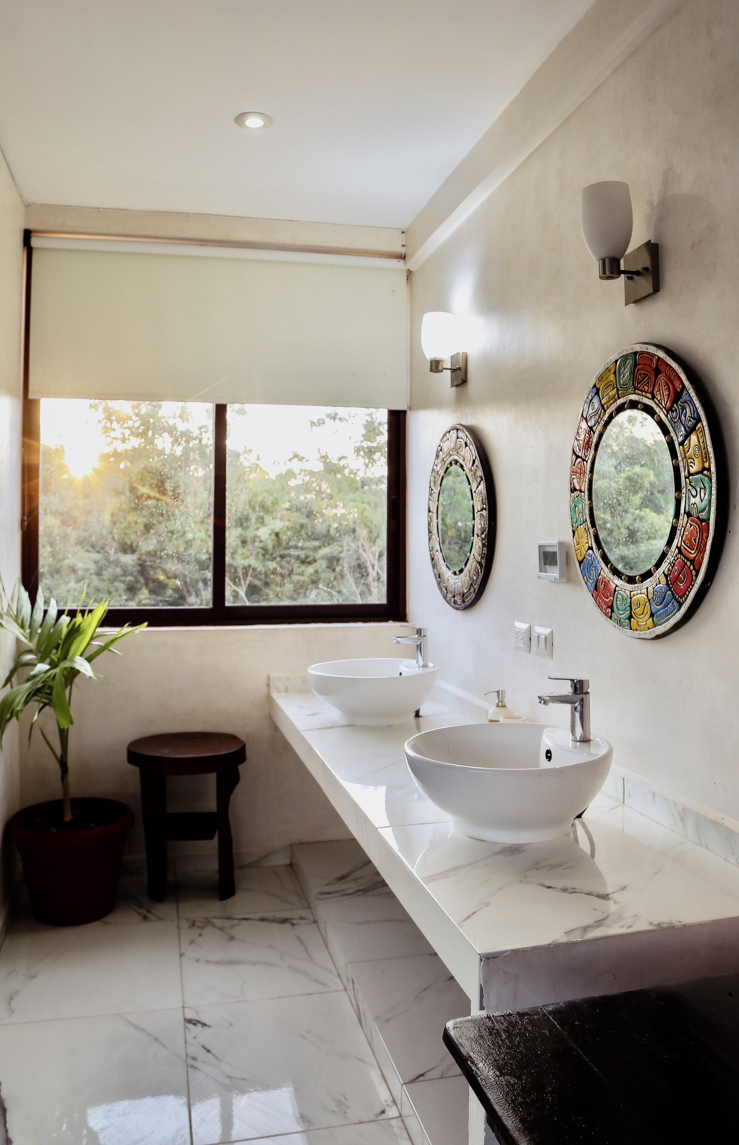 Comfort Studio Suite | Bathroom | Shower, hair dryer, towels, soap