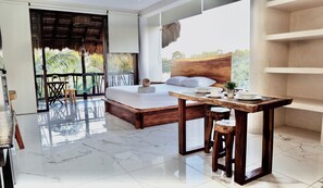 Comfort Studio Suite | In-room safe, free WiFi