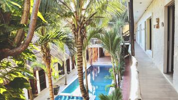 Udsigt til gårdsplads