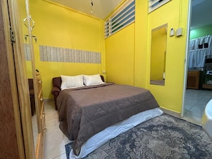 1 bedroom, iron/ironing board, free WiFi, bed sheets