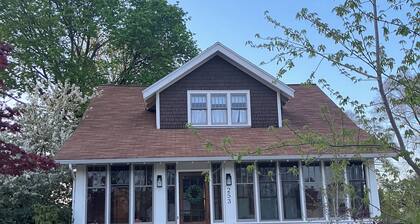 Location, Location, Location! Holland Historic District Charmer!