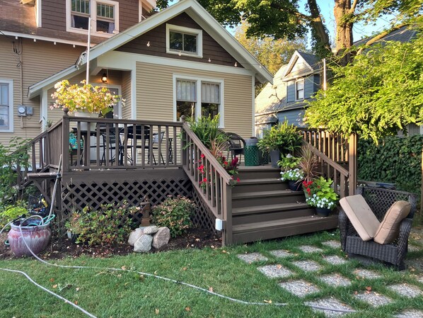 Terrace/patio - Location, Location, Location! Holland Historic District Charmer! (Holland)