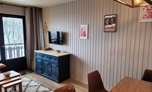 Dining - Studio + Cabin for 4 People in Chinaillon (Le Grand-Bornand)