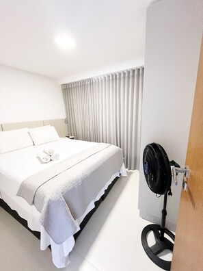 Apartament Club | Cortines opaques, planxa i posts de planxar i wifi gratuïta 