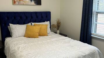 3 bedrooms, desk, iron/ironing board, free WiFi