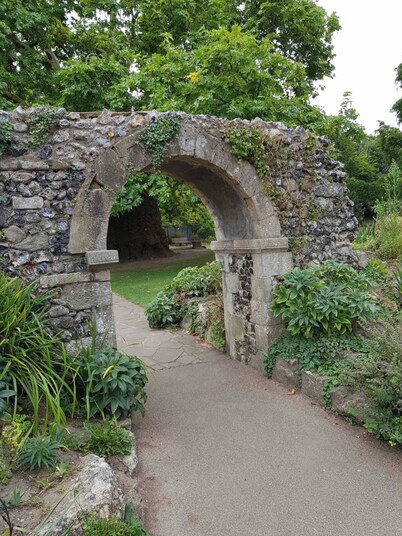 Canterbury - Sleeps 7 - Pet-friendly With Garden