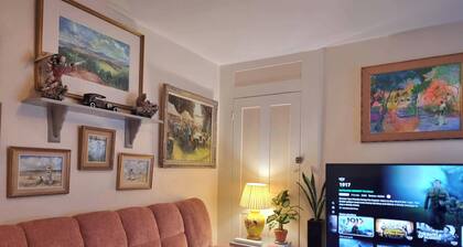 Canterbury - Sleeps 7 - Pet-friendly With Garden