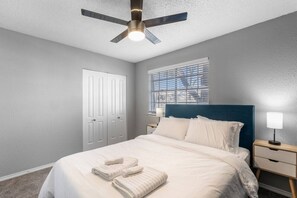 2 bedrooms, desk, iron/ironing board, free WiFi