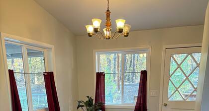 Charming 2-bedroom house in lovely Show Low with AC