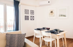 Dining - Large apartment for groups in Madrid Centro, SOL (Madrid)