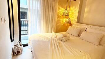 Apartamento | Cortinas blackout, ferros/tábuas de passar roupa, Wi-Fi de cortesia