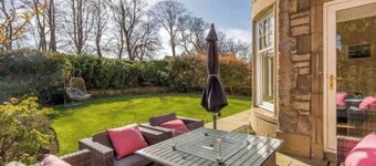 Timeless 19th-century coastal Edinburgh villa with modern comforts and hot tub