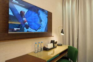 Standard Room, Non Smoking, Sea View | Egyptian cotton sheets, premium bedding, memory foam beds, minibar - Hôtel St. Eugène (Algiers)