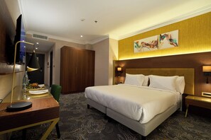 Comfort Double Room | Egyptian cotton sheets, premium bedding, memory foam beds, minibar - Hôtel St. Eugène (Algiers)