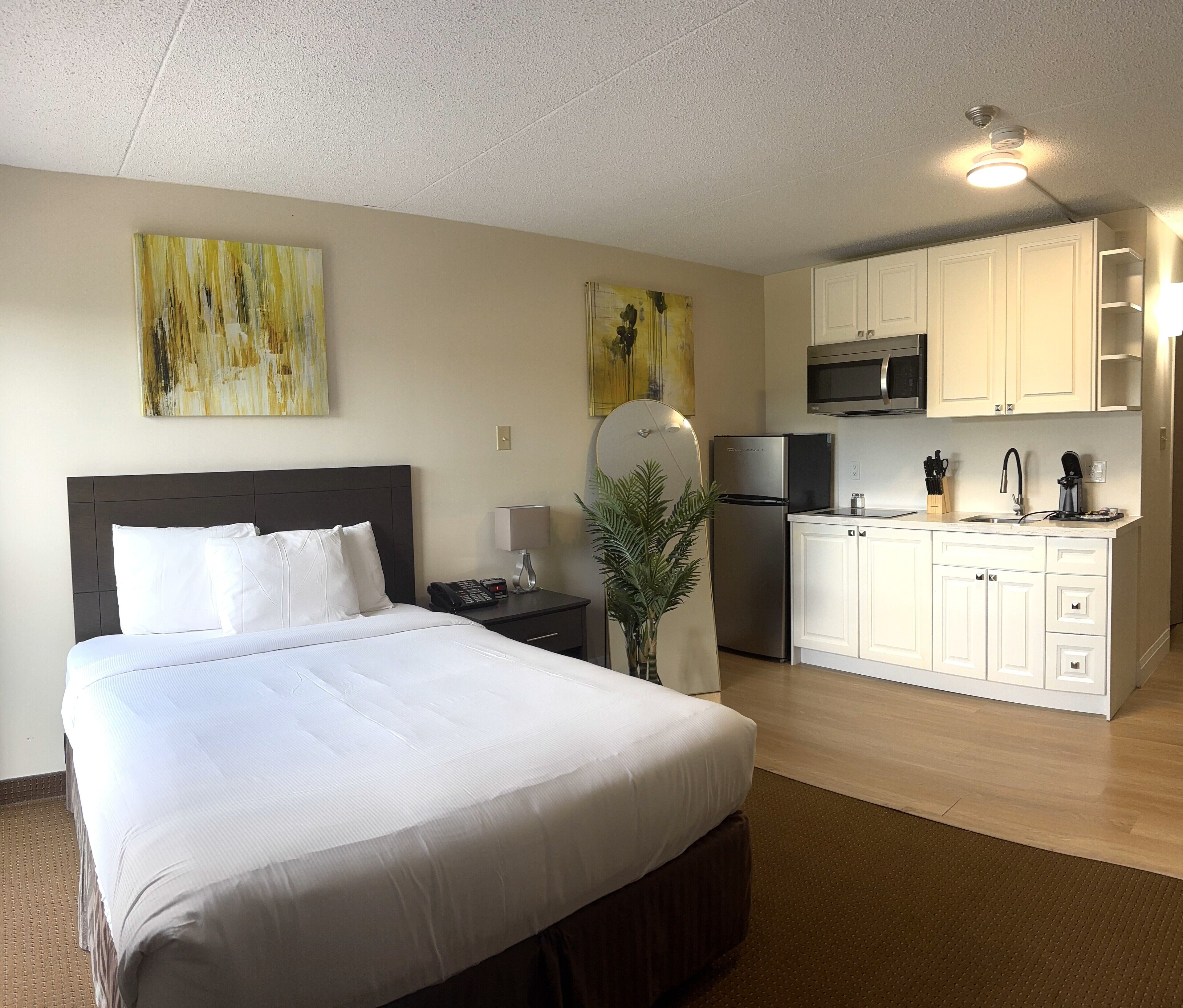 10 chambres, bureau, fer et planche à repasser, Wi-Fi gratuit