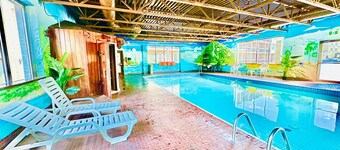 Group Retreat with breakfast included - on one floor- on the Niagara Gorge