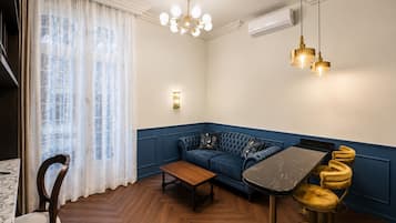 Presidential Room | Living room