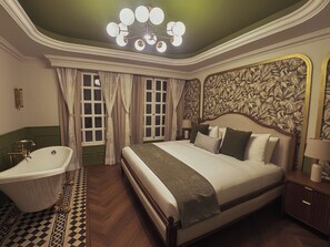 Luxury Suite | Peti besi dalam bilik, dihias secara berasingan