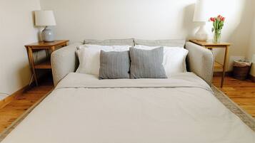 3 chambres, fer et planche Ă repasser, Wi-Fi, draps fournis