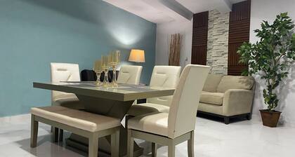 Rincón Del Confort Netflix, 3 min del puente U.S.A