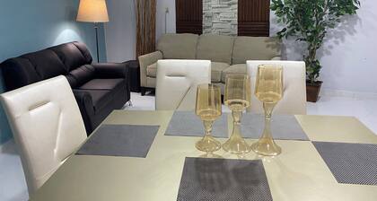 Rincón Del Confort Netflix, 3 min del puente U.S.A