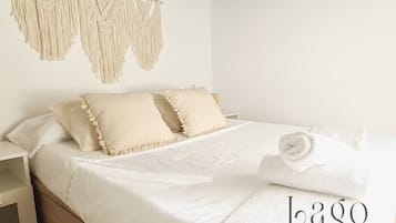 3 slaapkamers, een strijkplank/strijkijzer, reisbedje, gratis wifi