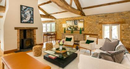 Stunning 4-Bedroom Barn Conversion