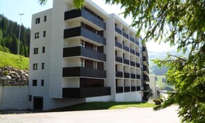 Exterior - Holiday Home in Flaine Near Gerats Lift (Araches-la-Frasse)