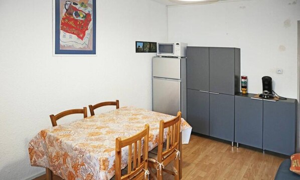 Dining - Studio Equipped for 4 People (Les Orres)