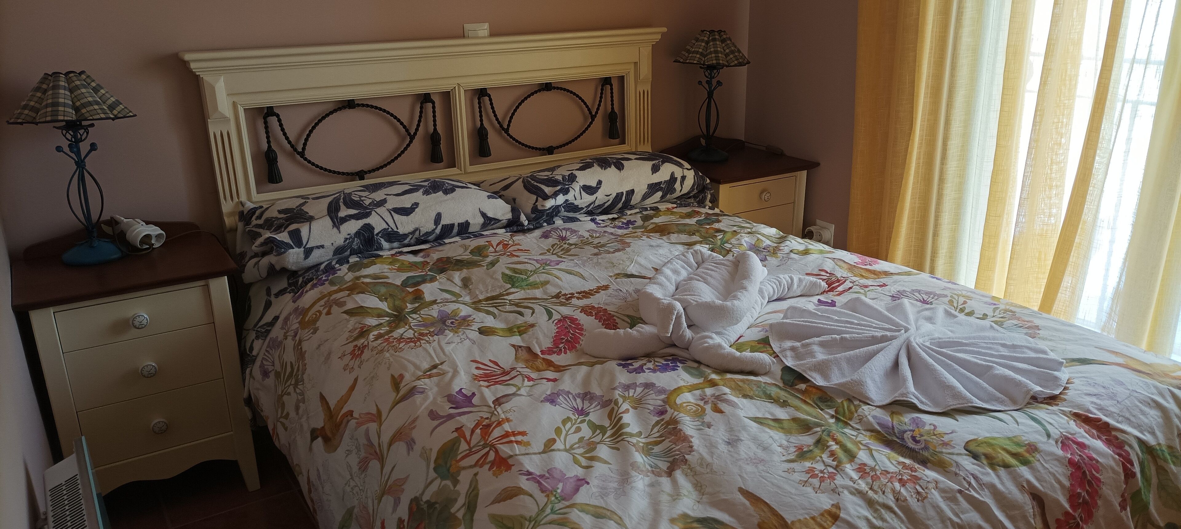 4 bedrooms, free WiFi, bed sheets