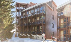 Exterior - Apartment in Charmettoger by Ski Slopes (Bourg-Saint-Maurice)