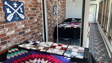 4 Schlafzimmer, BĂŒgeleisen/BĂŒgelbrett, WLAN, BettwĂ€sche